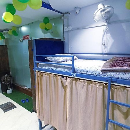 Laxmi Dormitory Вриндавана Экстерьер фото