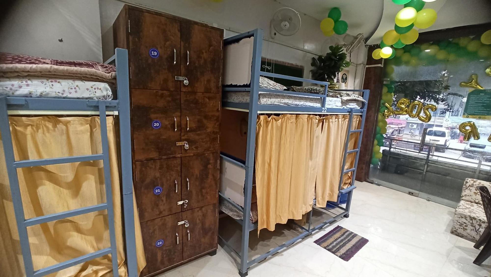 Laxmi Dormitory Вриндавана Экстерьер фото