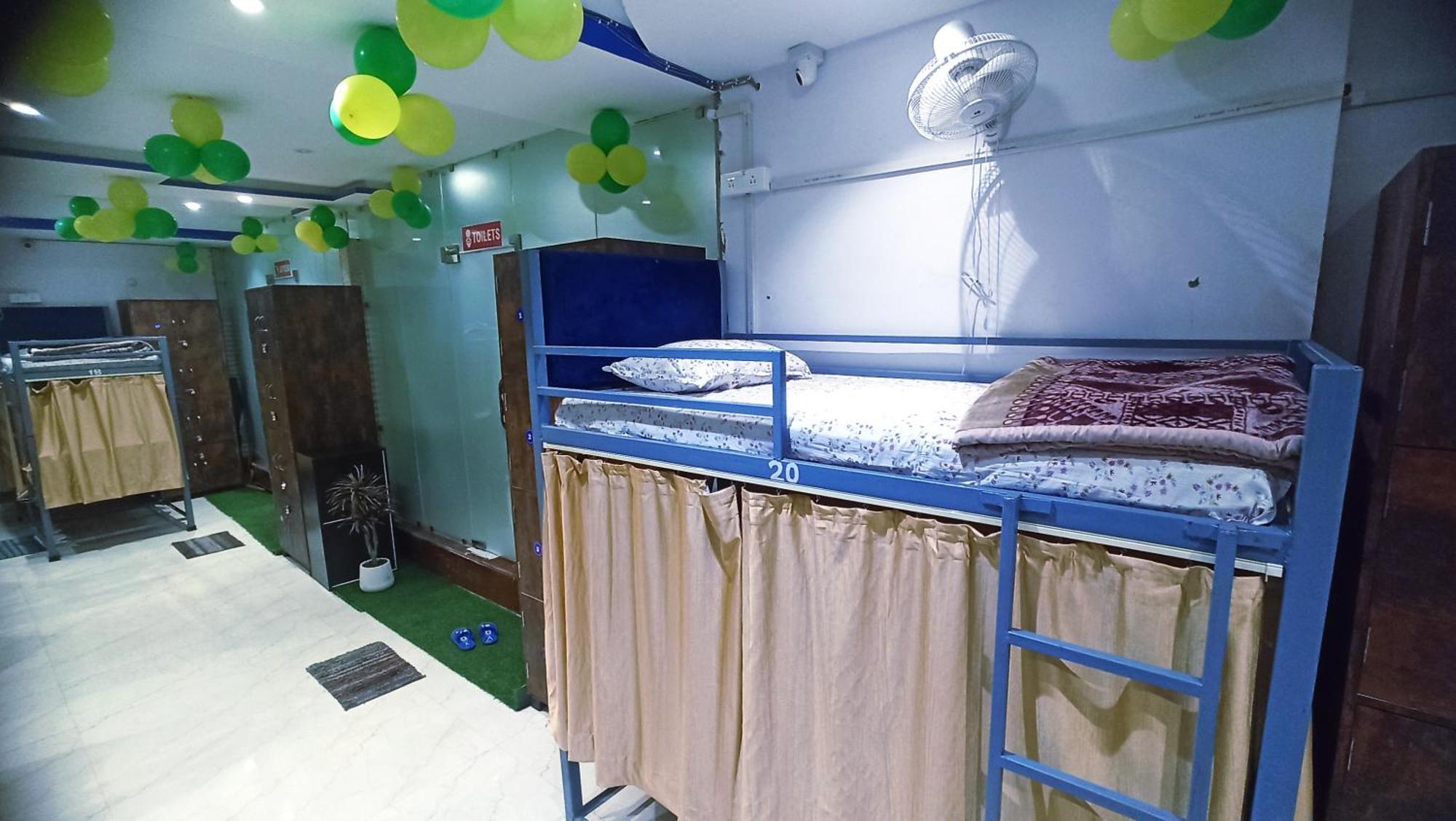 Laxmi Dormitory Вриндавана Экстерьер фото