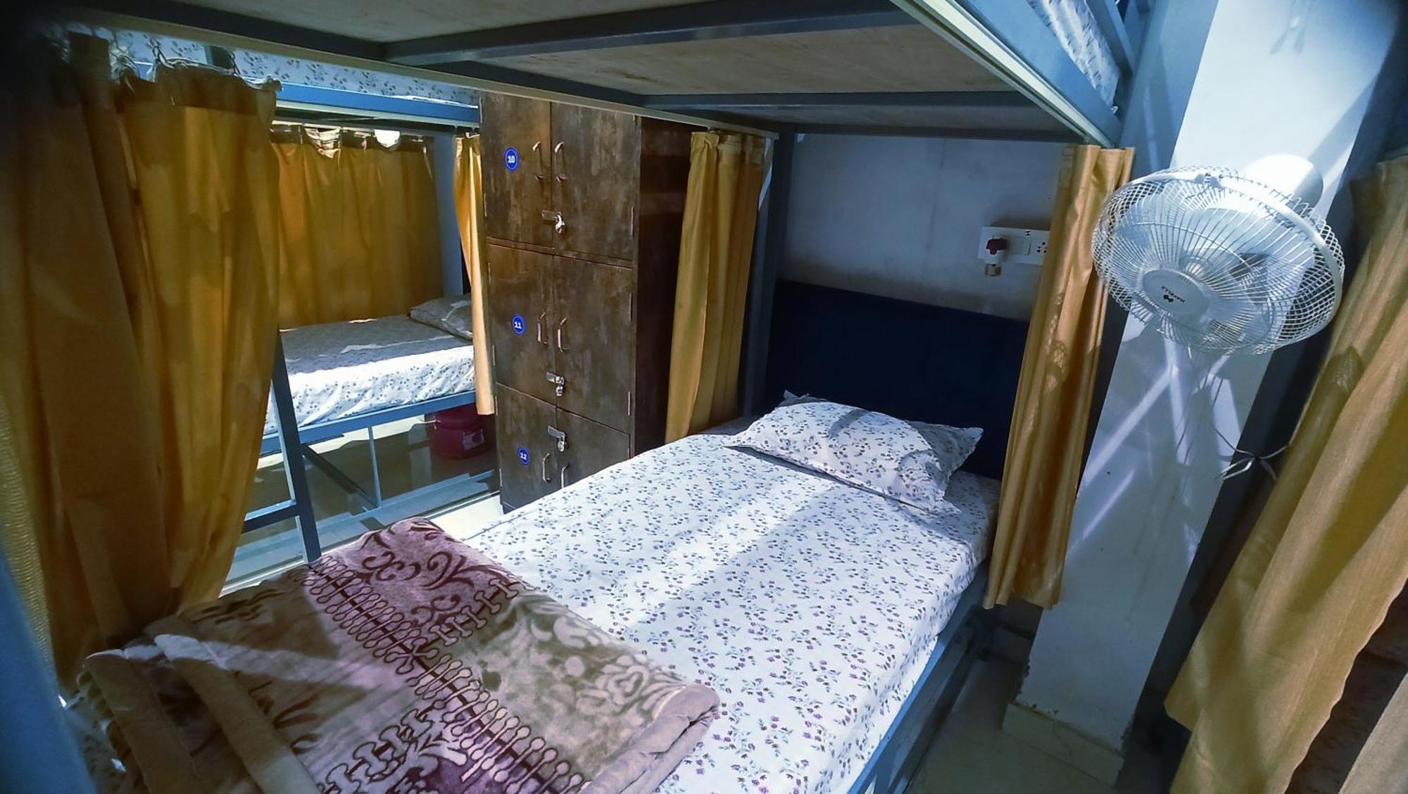 Laxmi Dormitory Вриндавана Экстерьер фото